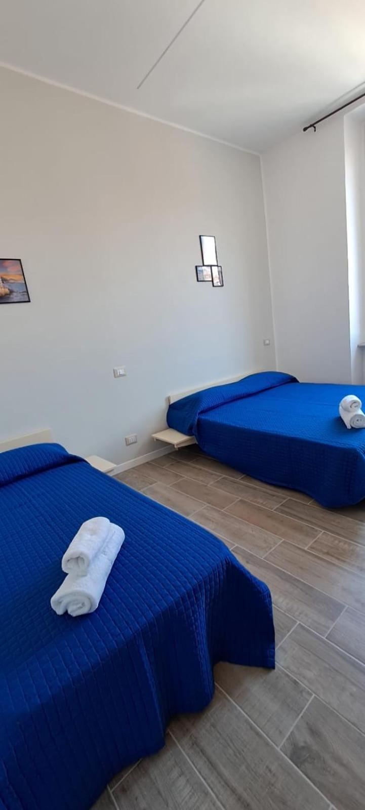 Il Porto Hotell Genua Exteriör bild